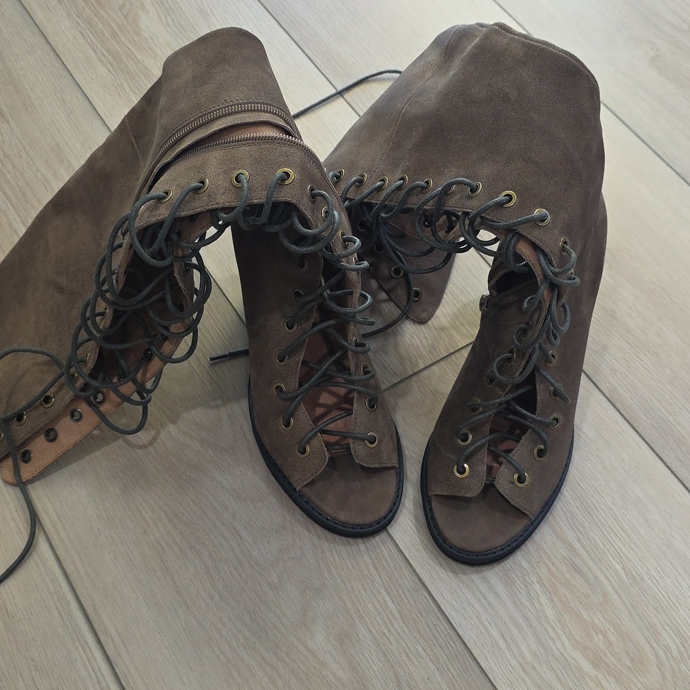 Women's Taupe Learther Lace-Up Knee-High Block Heeled Boots - Picture 6 of 16